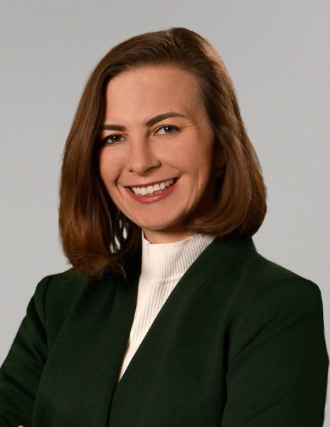 Image of Laura Theiss