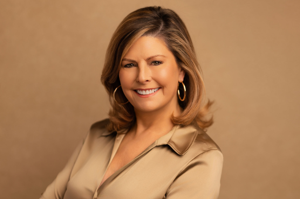 Image of Nina Easton